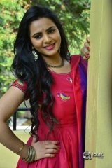  Manasa Interview About Fashion Designer Movie